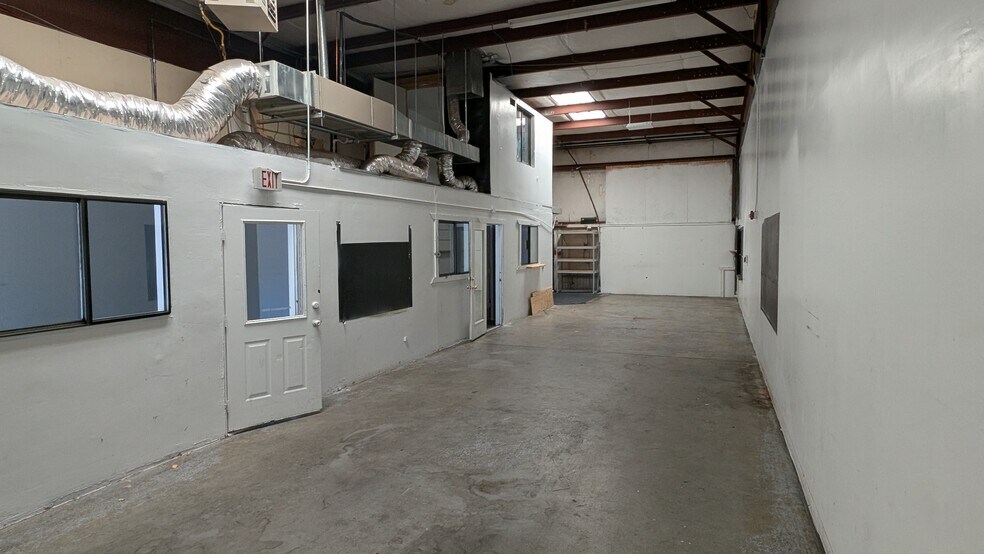 More Photos Of 2016 N 1st St, Flagstaff Industrial For Lease