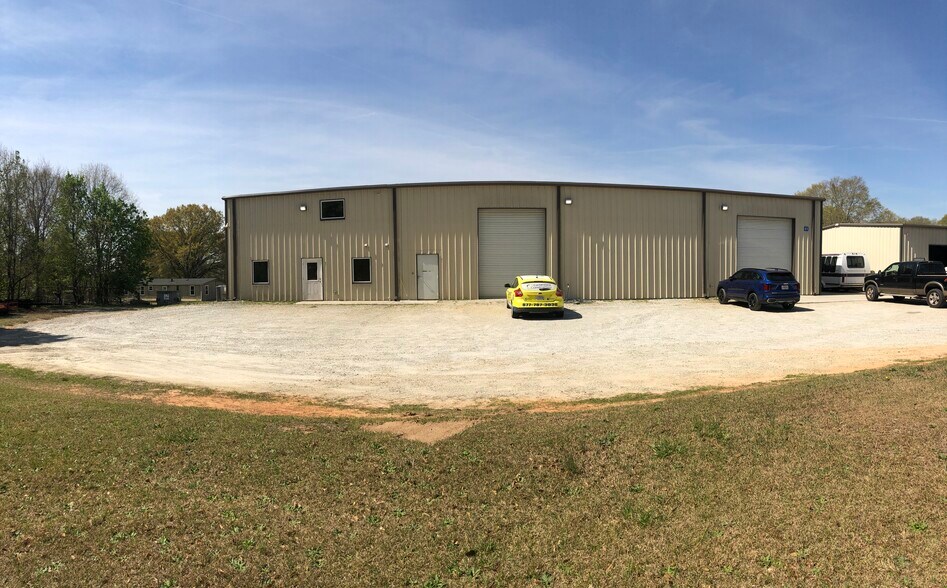 Primary Photo Of 164 Bobby Boss Dr, Loganville Warehouse For Lease