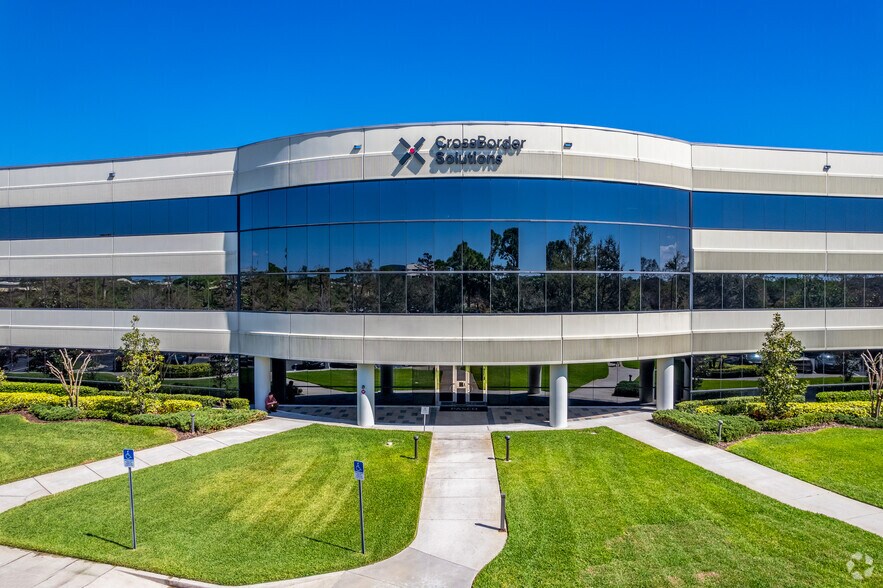 More Photos Of 9500 Koger Blvd N, Saint Petersburg Unknown For Lease