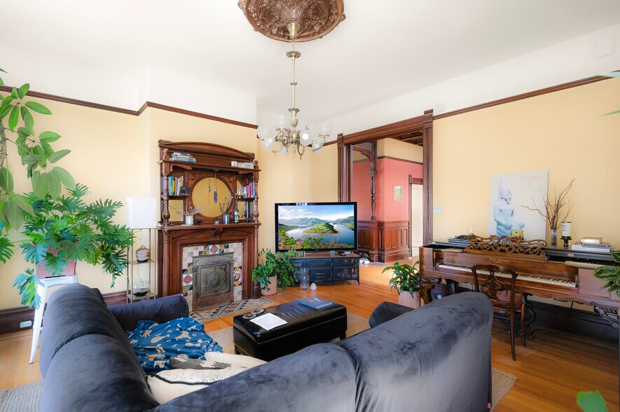 More Photos Of 1833 Clinton Ave, Alameda Apartments For Sale