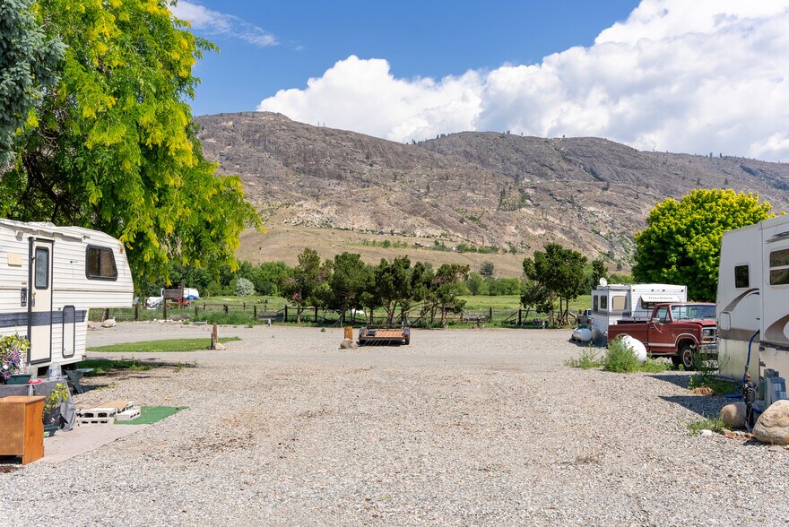 More Photos Of 208 Kendall St, Riverside Manufactured Housing Mobile Home Park For Sale