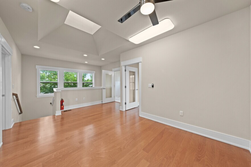 More Photos Of 1206 Hart St, Georgetown Specialty For Sale