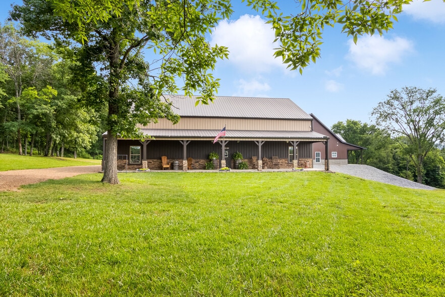 More Photos Of 1049 Oregon Rd, Lascassas Specialty For Sale