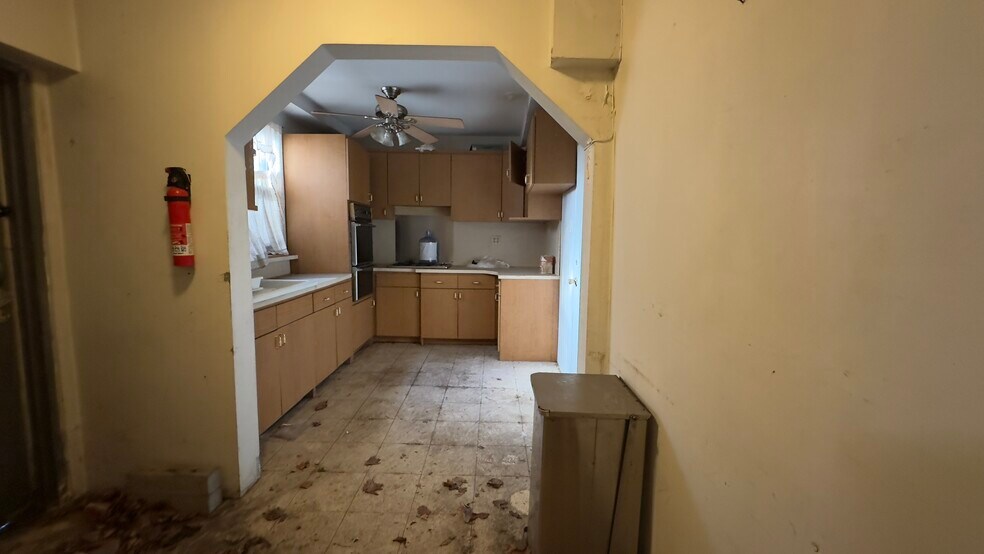 More Photos Of 262 Malcolm X Blvd, New York Storefront Retail Residential For Sale