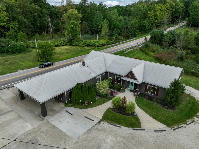 More Photos Of 4434 Wadsworth Rd, Norton Freestanding For Sale