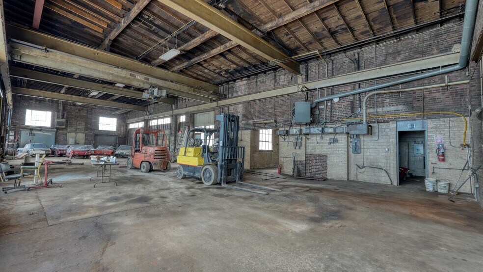 More Photos Of 120 Graham St, Zanesville Warehouse For Sale