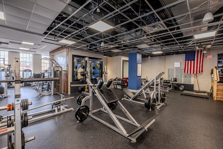 More Photos Of 105 Centennial St, La Plata Medical For Sale