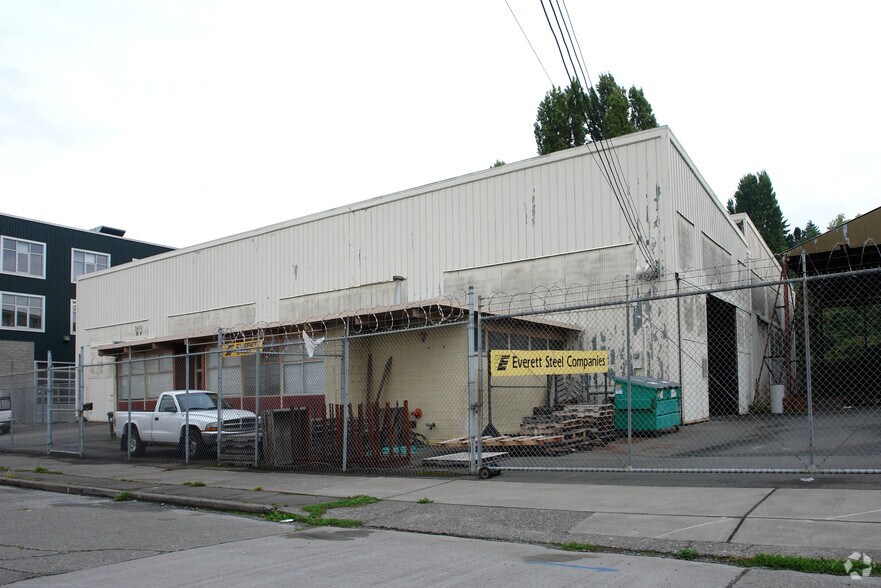More Photos Of 3434 16th Ave W, Seattle Warehouse For Lease