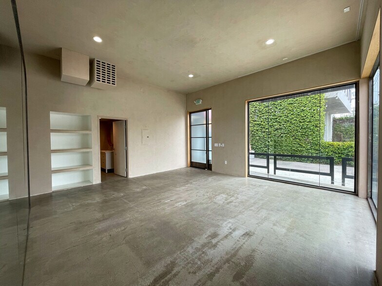 More Photos Of 8478-8480 Melrose Pl, Los Angeles Storefront Retail Office For Lease