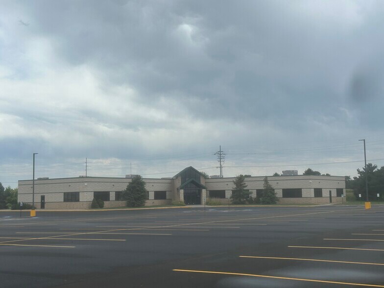 More Photos Of 4725 Twin Rivers Rd, North Platte Office For Lease
