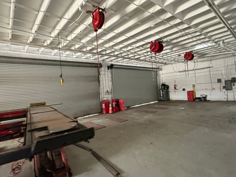 More Photos Of 5570 Sepulveda Blvd, Culver City Auto Repair For Sale