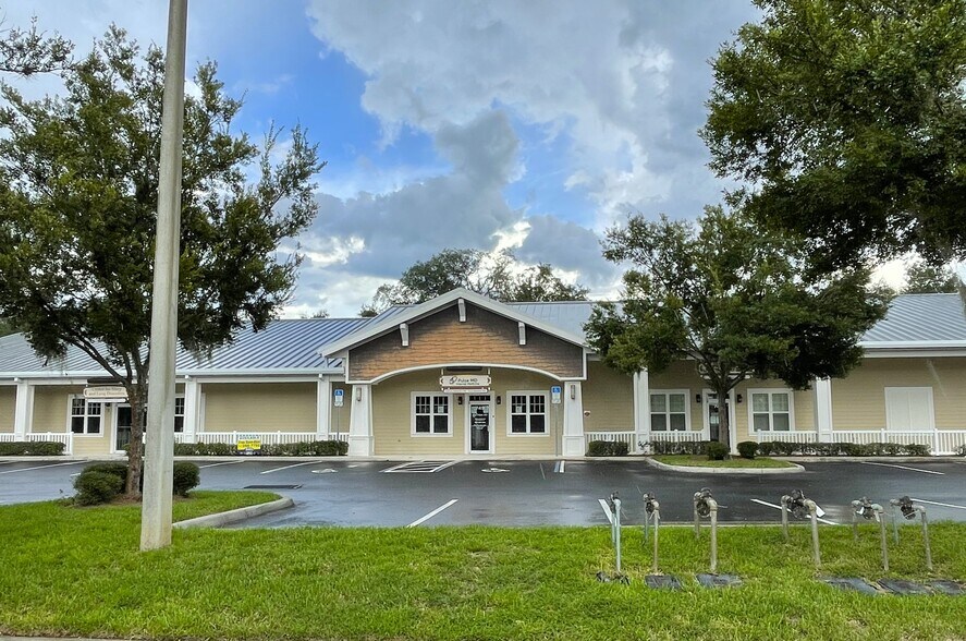 More Photos Of 733-771 Highway 466, Lady Lake Medical For Sale