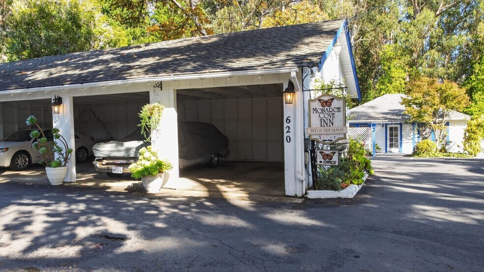 More Photos Of 620 El Salto Dr, Capitola Hospitality For Sale