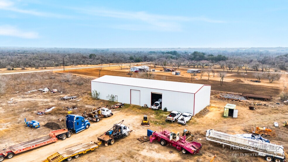 More Photos Of 1870 County Road 429, Pleasanton Warehouse For Sale