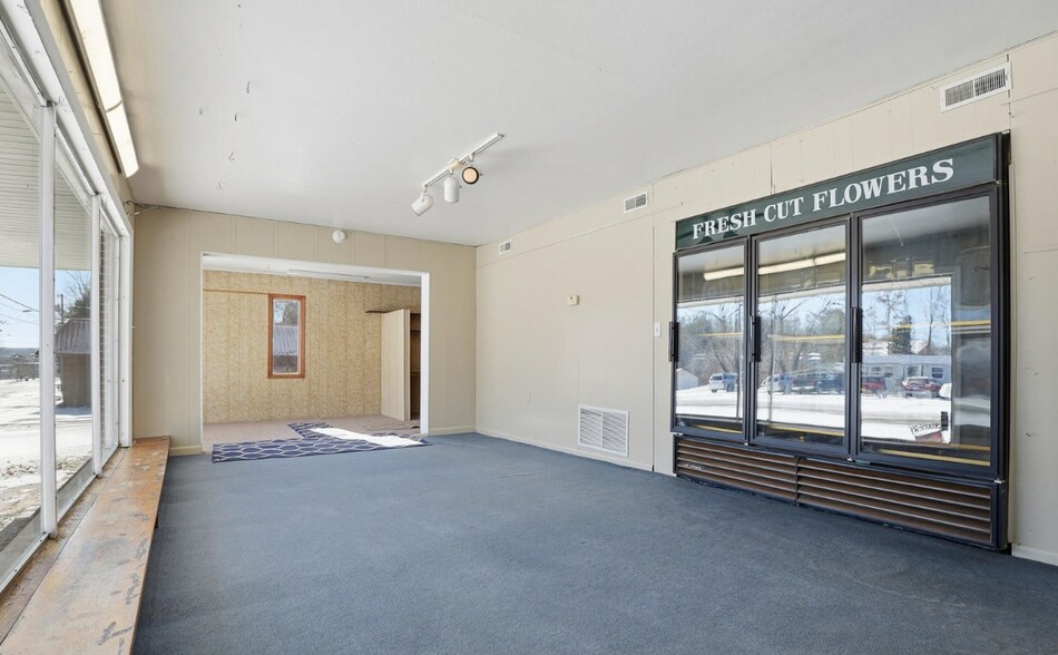 More Photos Of 528 W Main St, Wise Storefront For Sale