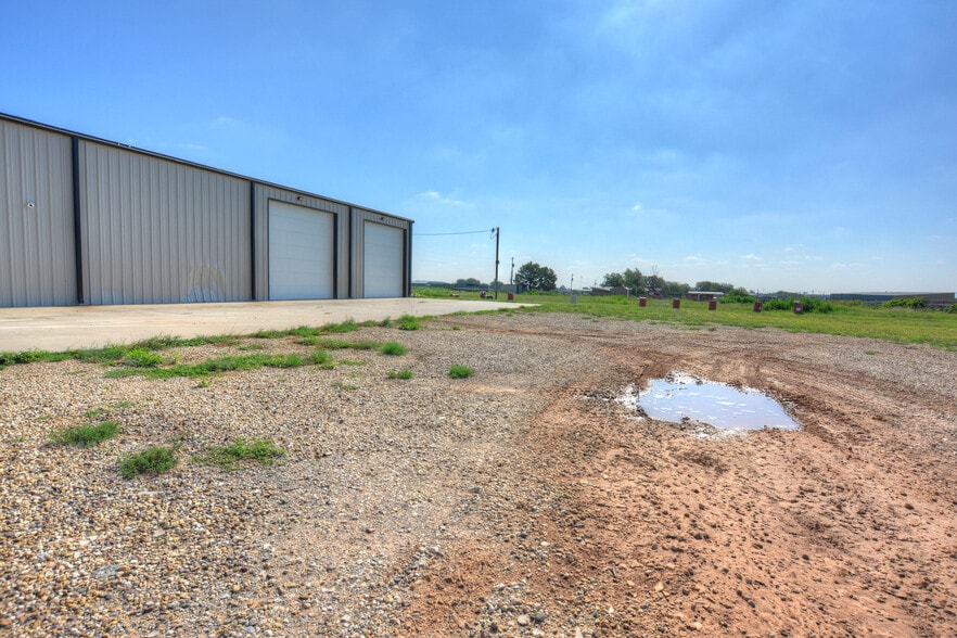 More Photos Of 1511 Private Road 7325, Lubbock Warehouse For Sale