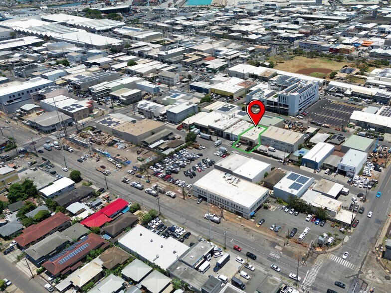 More Photos Of 2003 Colburn St, Honolulu Warehouse For Sale