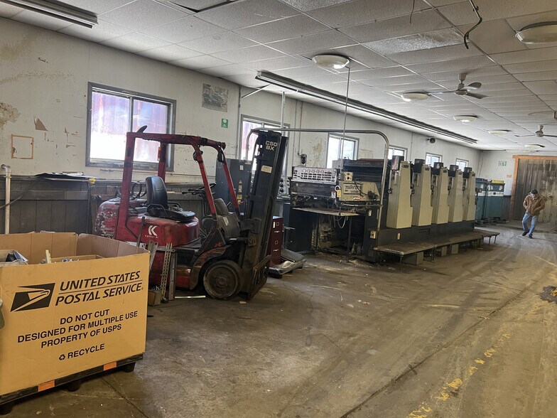 More Photos Of 24 Water St, Palmer Warehouse For Sale