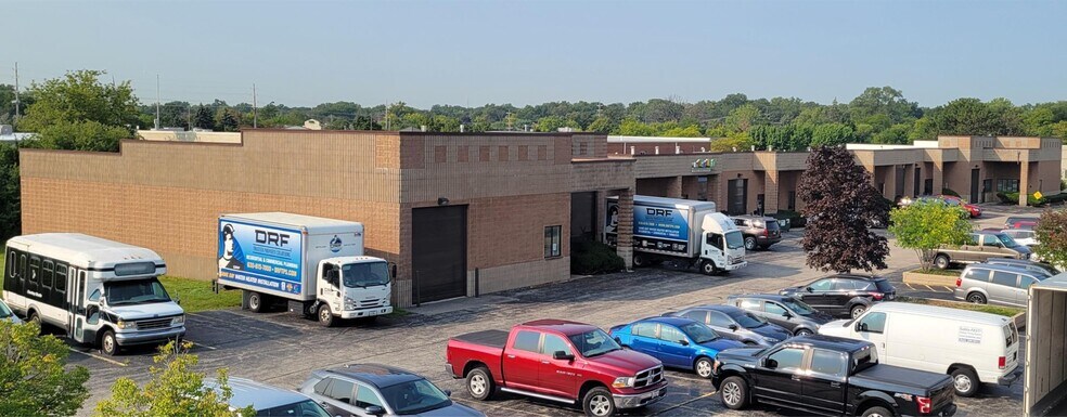 More Photos Of 83 Ambrogio Dr, Gurnee Warehouse For Lease