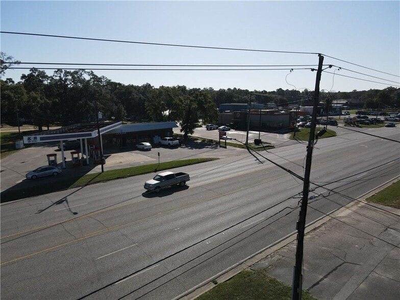 More Photos Of 319 Saraland Blvd N, Saraland Freestanding For Sale