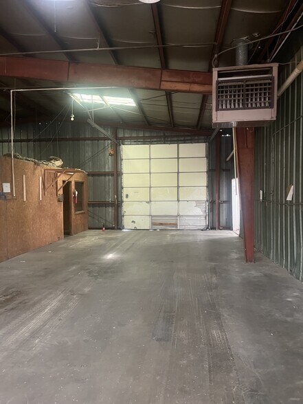 More Photos Of 1009 Putman Dr NW, Huntsville Warehouse For Lease
