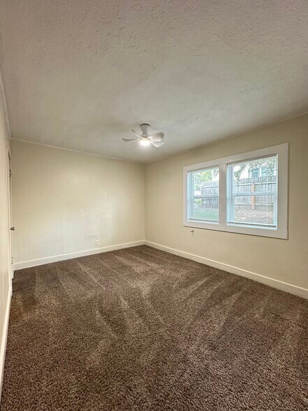 More Photos Of 7630 SE Woodstock Blvd, Portland Apartments For Sale
