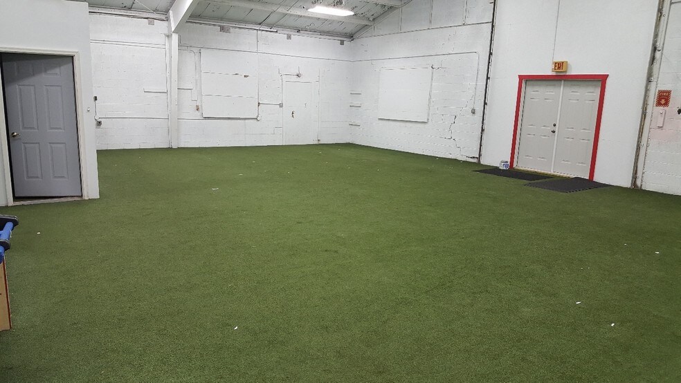 More Photos Of 741 Mike McCarthy Way, Green Bay Light Manufacturing For Sale