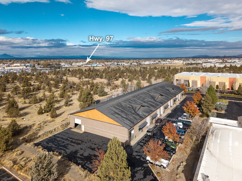 More Photos Of 736 SW Umatilla Ave, Redmond Warehouse For Lease