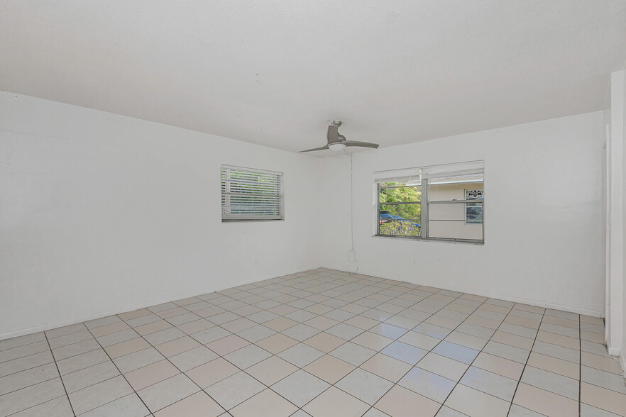 More Photos Of 1911-1915 SW 4th Ave, Fort Lauderdale Apartments For Sale