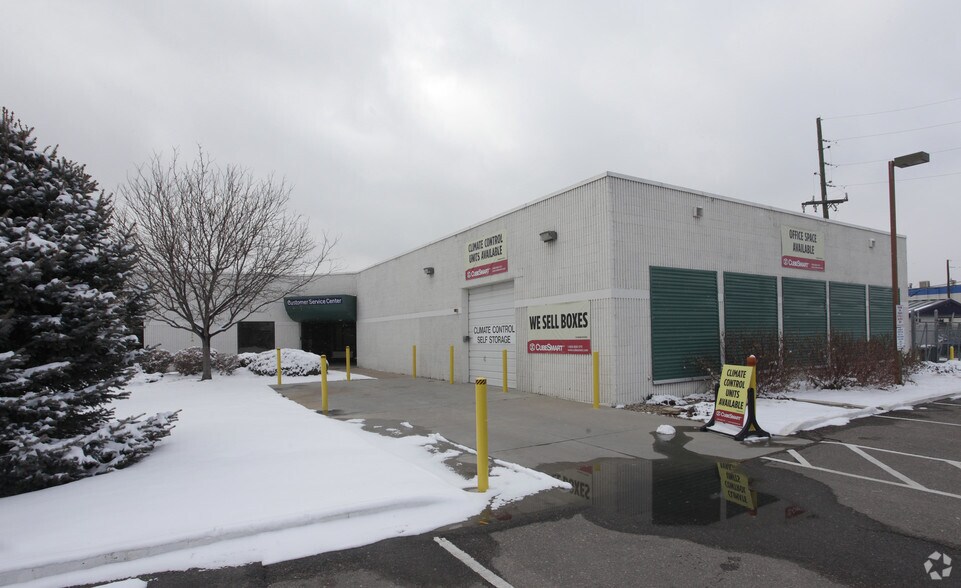More Photos Of 2125 S Valentia St, Denver Self Storage For Lease