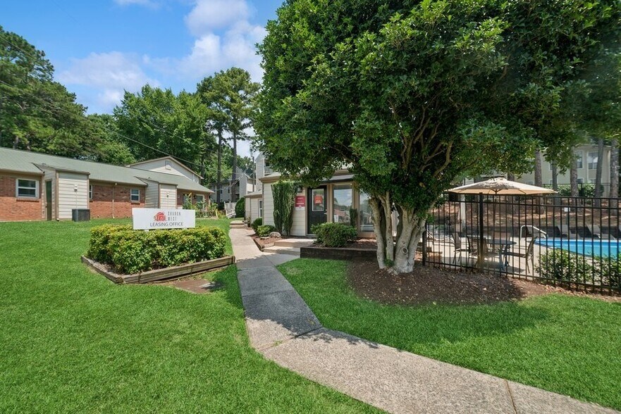 More Photos Of 1357 Sharon Rd W, Charlotte Apartments For Sale
