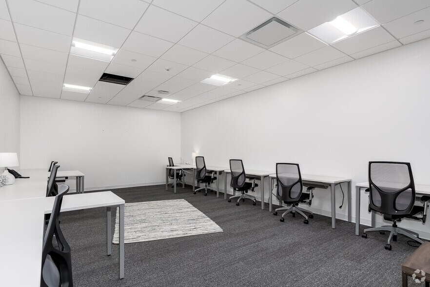 More Photos Of 6600 Chase Oaks Blvd, Plano Coworking Space