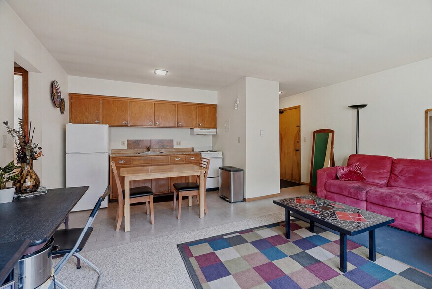 More Photos Of 394 Pierce St, Saint Paul Apartments For Sale