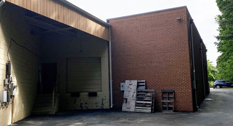 More Photos Of 535-549 Southlake Blvd, Richmond Light Distribution For Sale