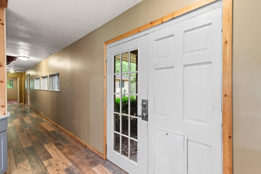 More Photos Of 18222 W FM 1097 Rd, Montgomery Flex For Lease