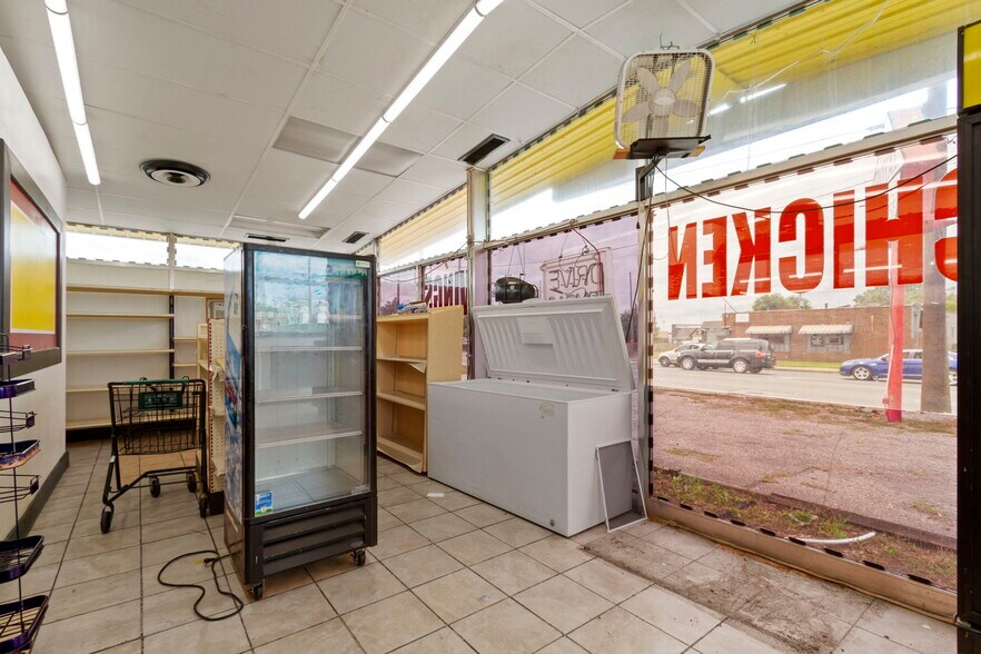 More Photos Of 2407 N Sherman Dr, Indianapolis Restaurant For Sale