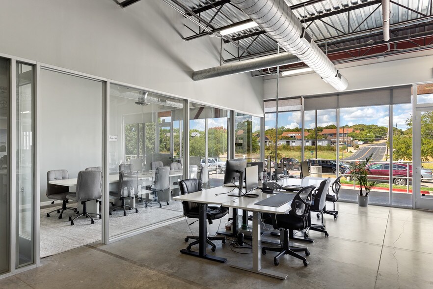 More Photos Of 2301 E Riverside Dr, Austin Unknown For Lease