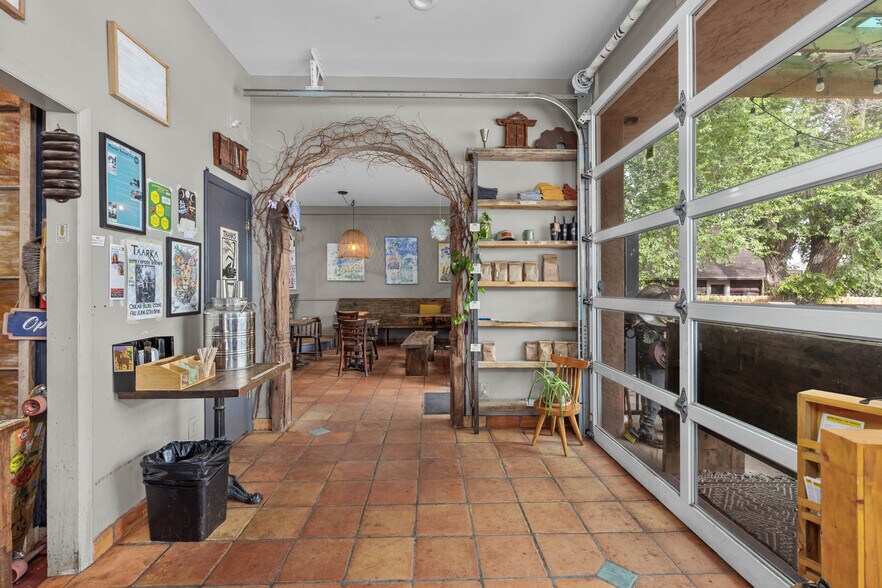 More Photos Of 442 High St, Lyons Restaurant For Sale