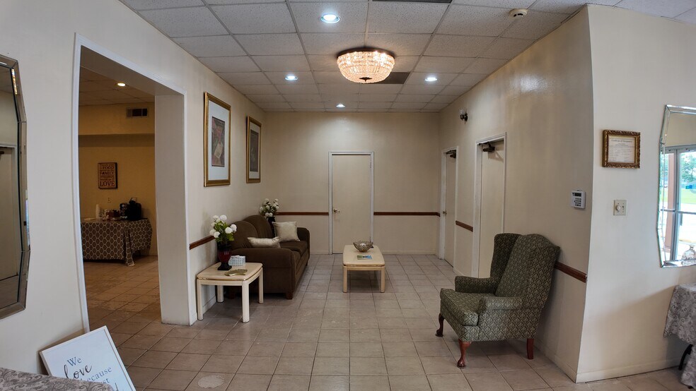 More Photos Of 322 Laurel St, La Marque Freestanding For Sale