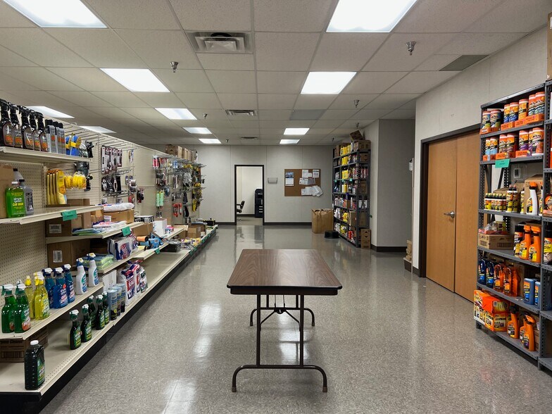 More Photos Of 1036-1062 Corporate Ln, Export Storefront Retail Office For Lease