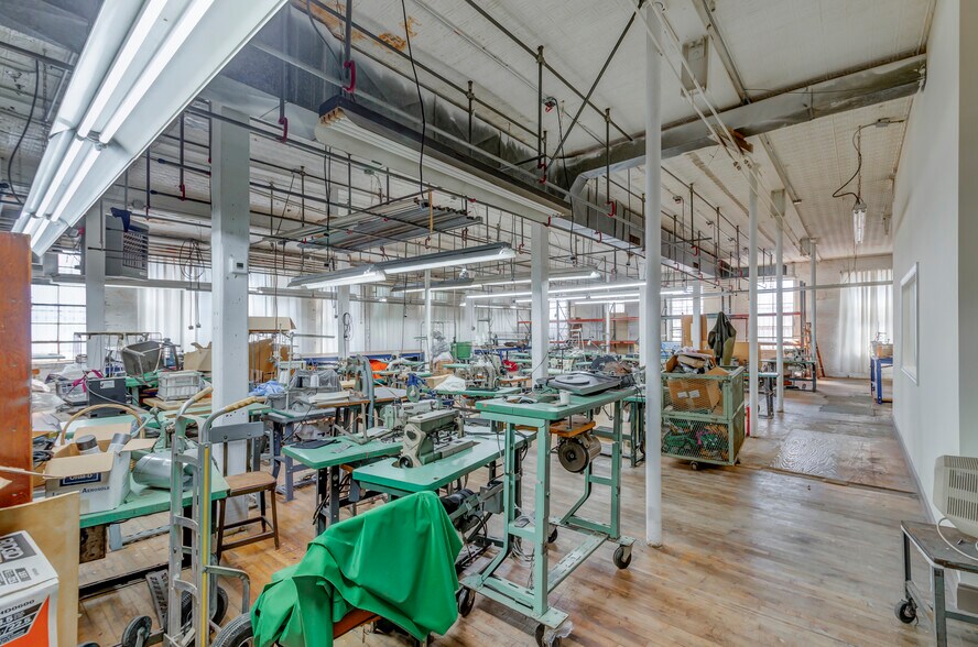 More Photos Of 509 74th St, North Bergen Warehouse For Sale