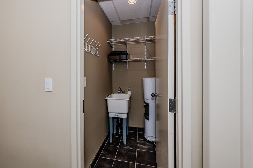 More Photos Of 90 Earl Martin Dr, Woolwich Medical For Lease