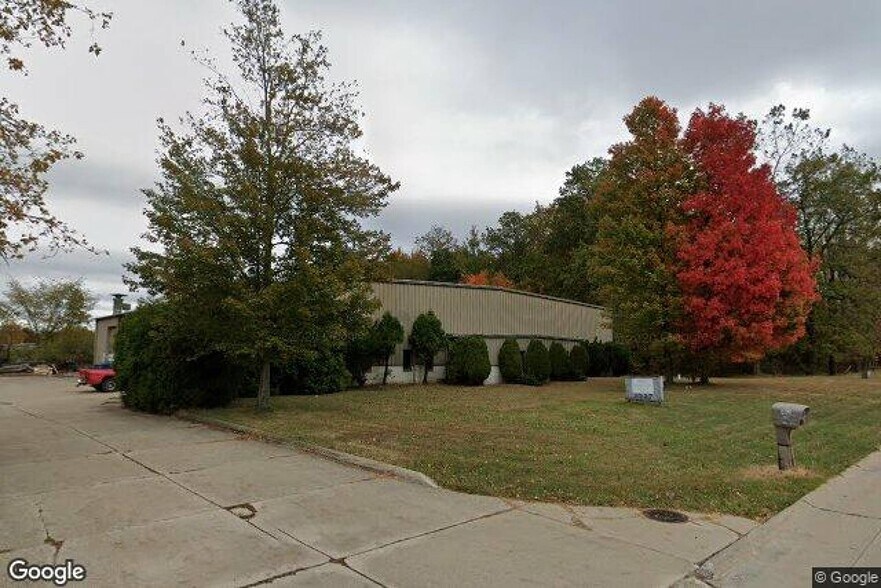 More Photos Of 3027 Nationwide Pky, Brunswick Warehouse For Lease