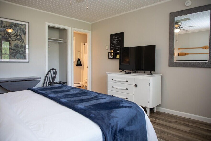 More Photos Of 2445 US-9 Rt, Peru Hotel For Sale