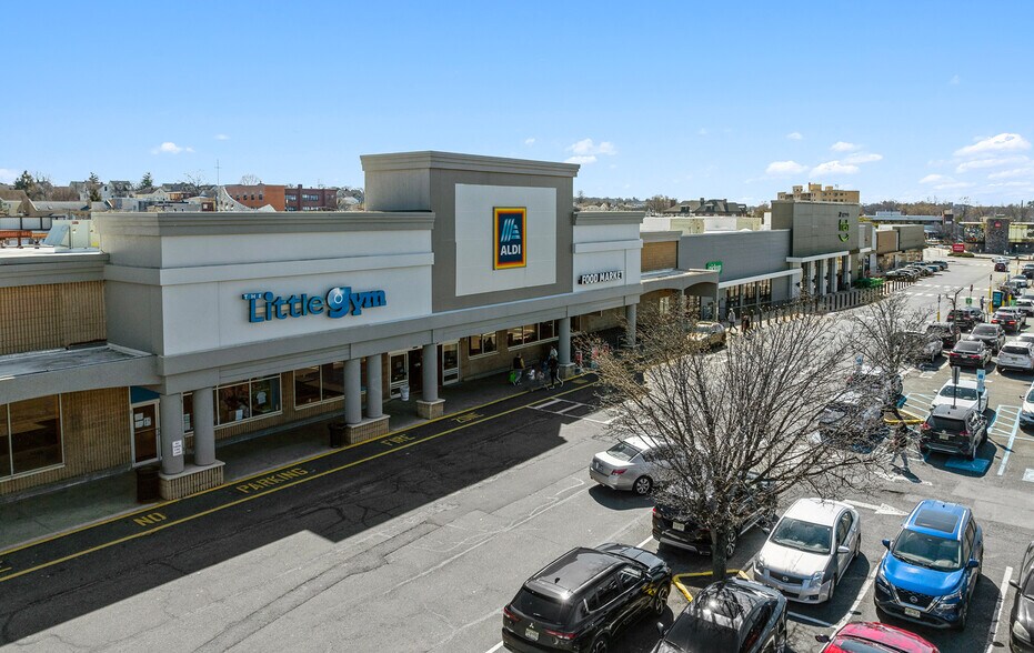 More Photos Of 2-4 Memorial Dr, Lodi Unknown For Lease