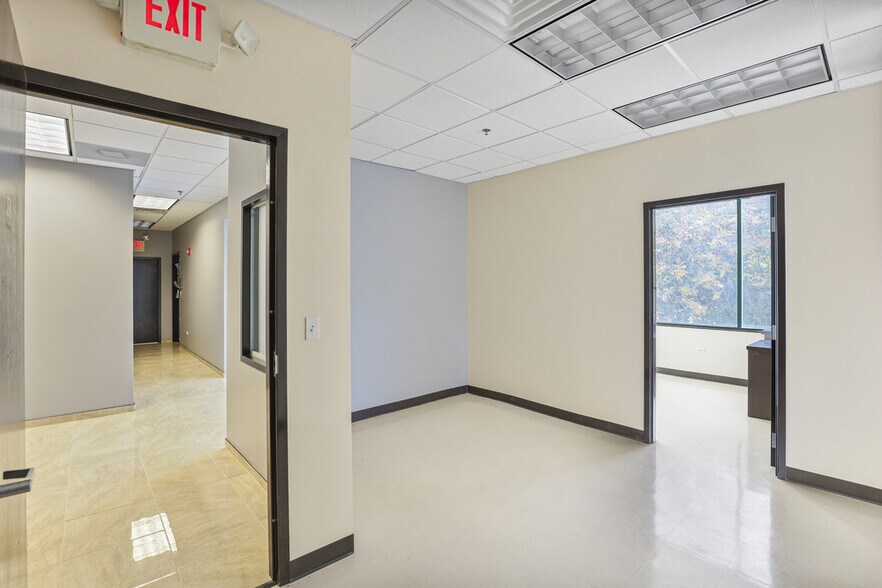 More Photos Of 14489 John Humphrey Dr, Orland Park Medical For Sale