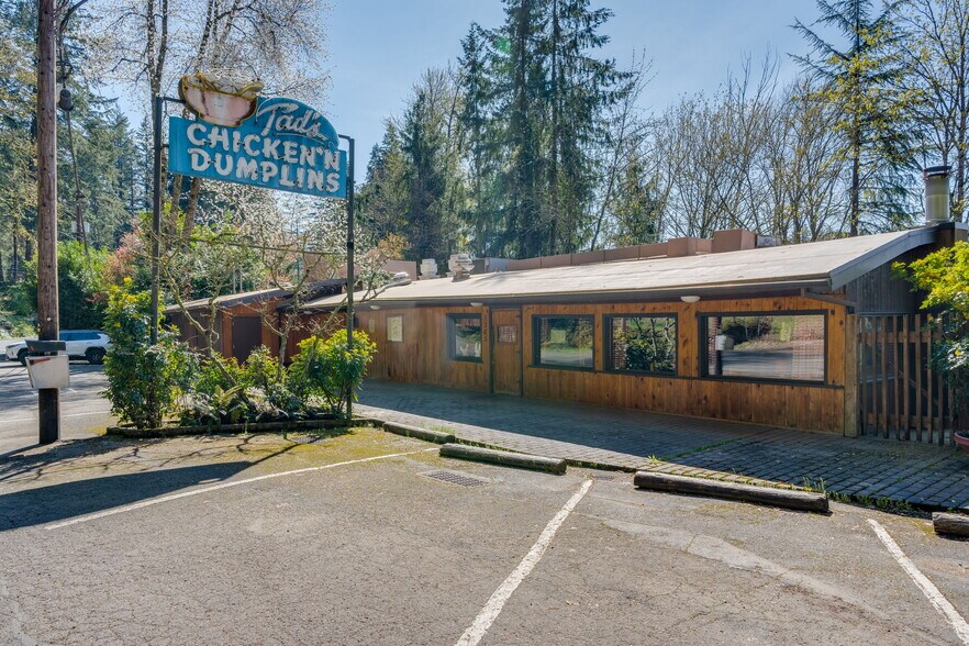 More Photos Of 1325 E Columbia River Hwy, Troutdale Restaurant For Sale