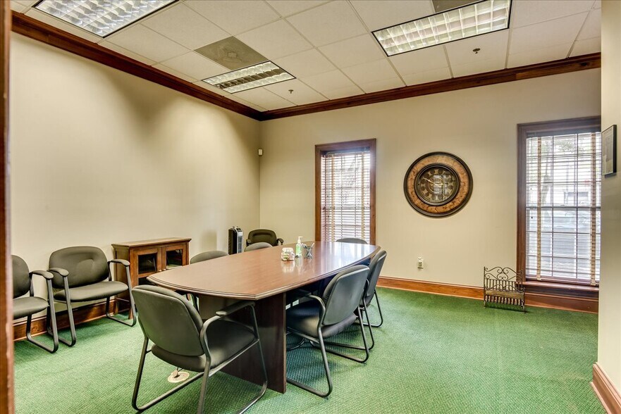 More Photos Of 624 Ellis St, Augusta Office For Sale
