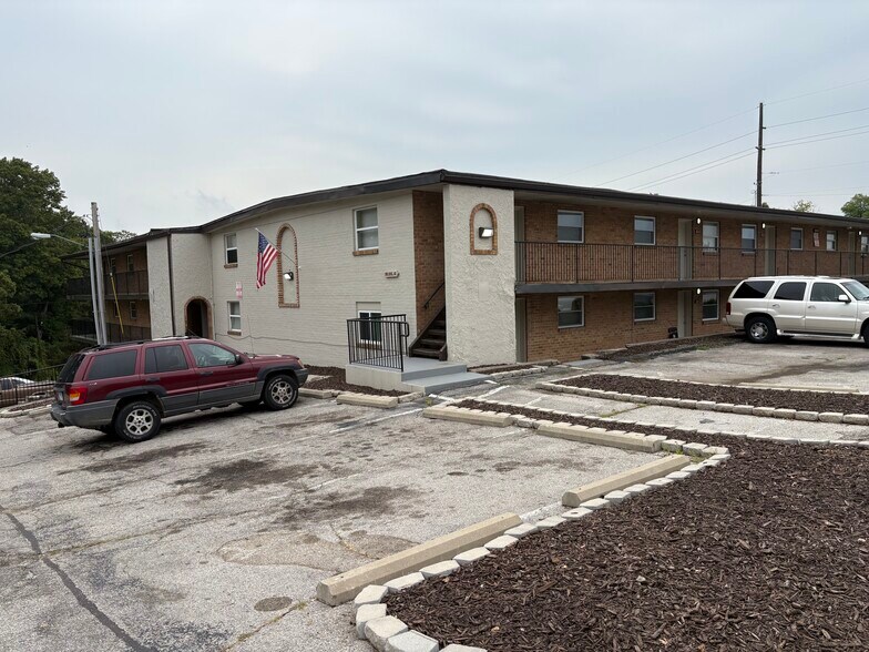 More Photos Of 9639-9640 Diamond Dr, Saint Louis Apartments For Sale