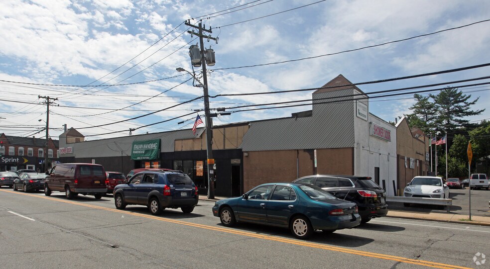 More Photos Of 140-144 Jericho Tpke, Mineola Storefront Retail Office For Lease